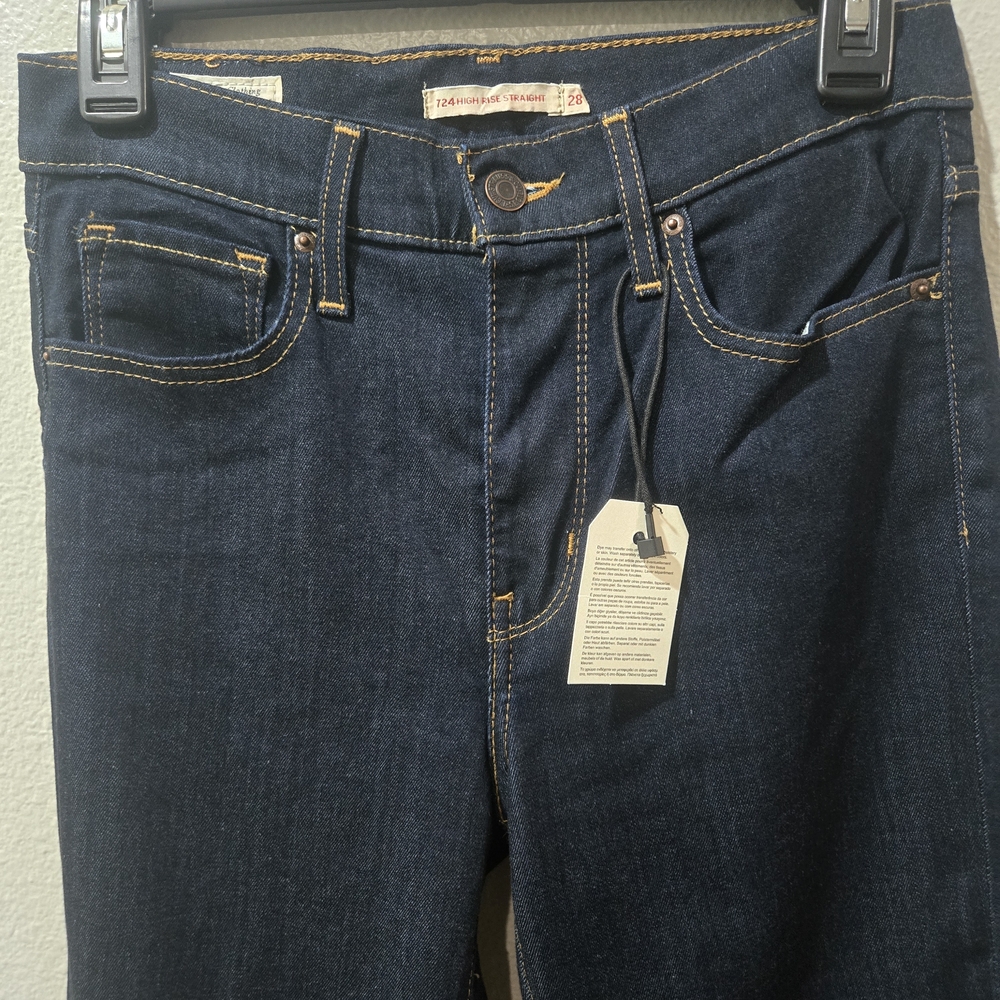 Levi's Women's Dark Blue Jeans 724, Size 28x32 NWT